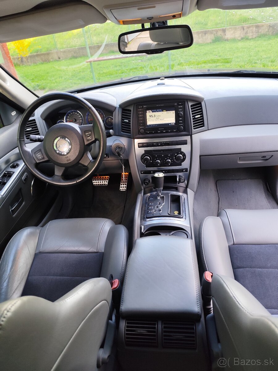 Jeep Grand Cherokee srt8 - 6