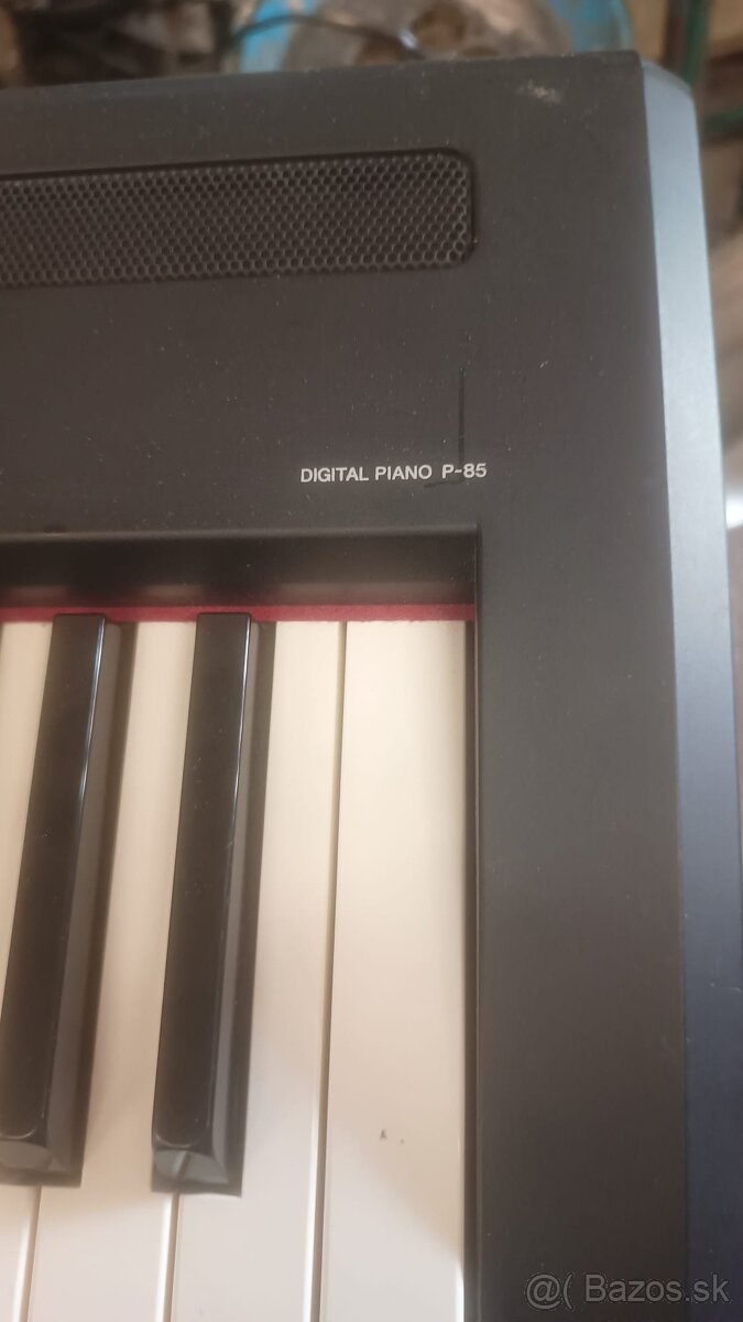 YAMAHA P-85 digitalne piano - 6