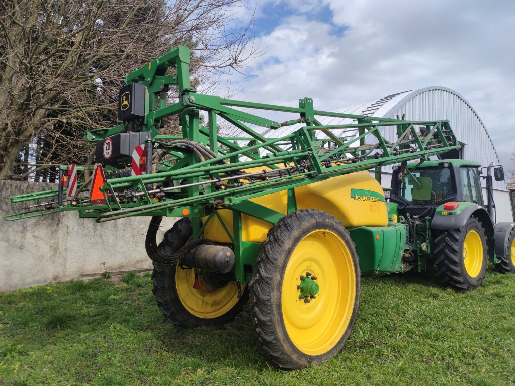 Na predaj postrekovač John Deere 732 - 6