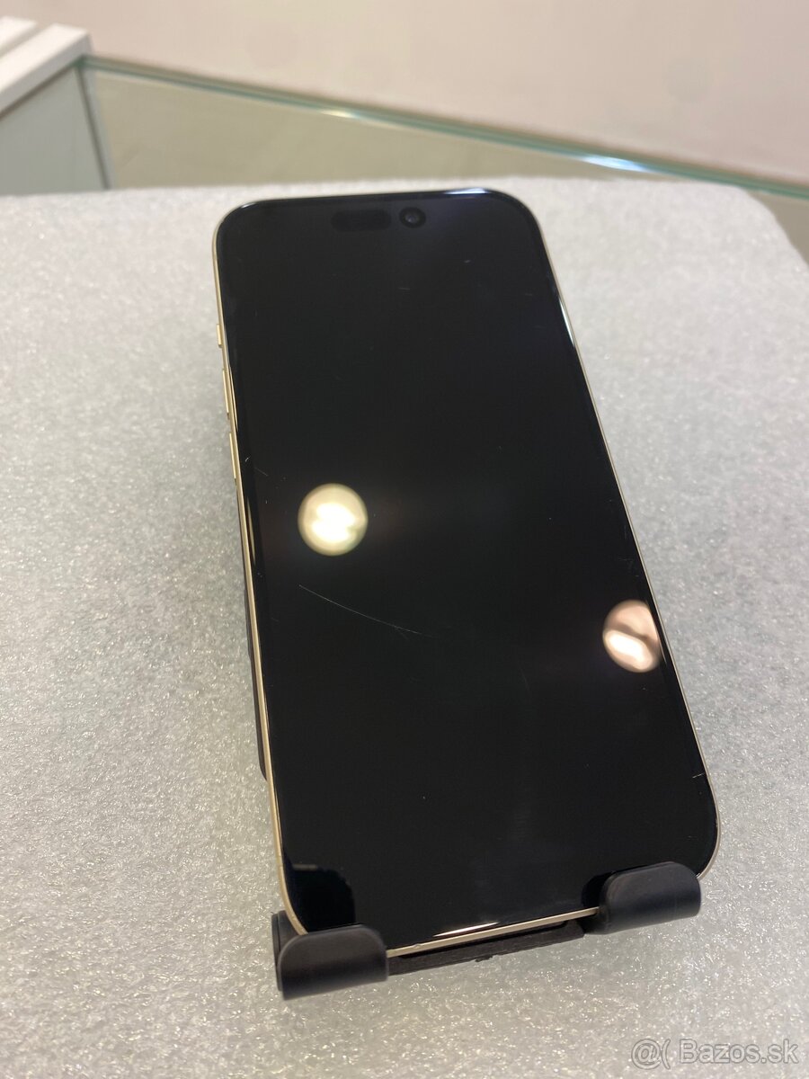 ZÁRUKA | iPhone 15 Yellow 256gb - 6