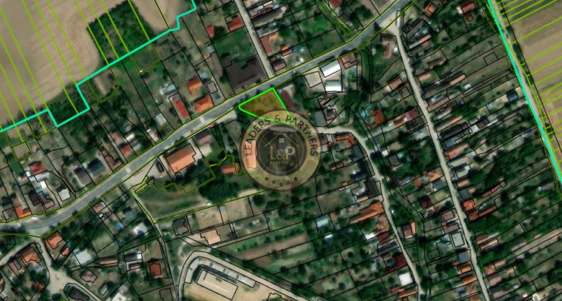 Na predaj pozemok vhodný na výstavbu RD v obci Cerová - 6