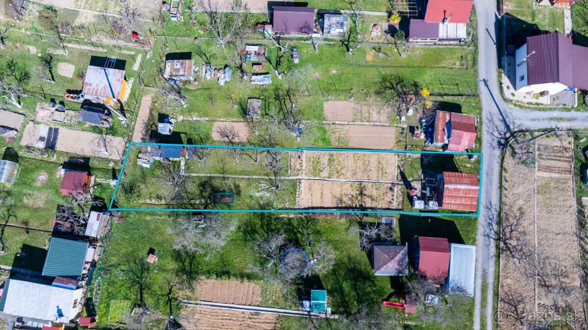 Chatka so záhradou v Záhradkárskej osade Zvolen pod Strážou - 6