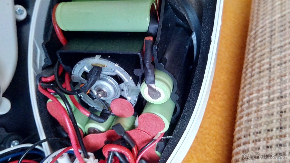 Predám tyčový vysávač ETA Moneto - 6