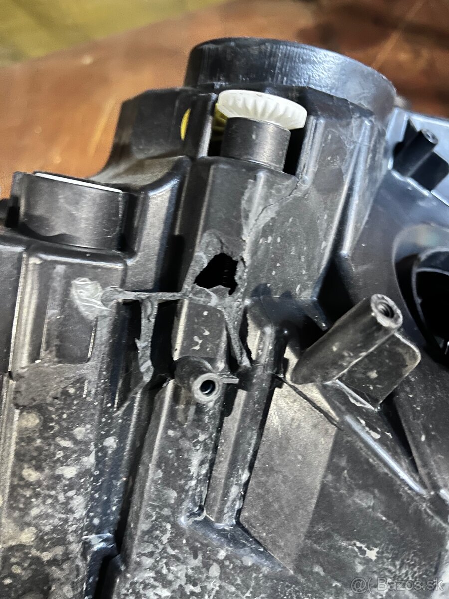 Škoda karoq pravý svetlomet - 6