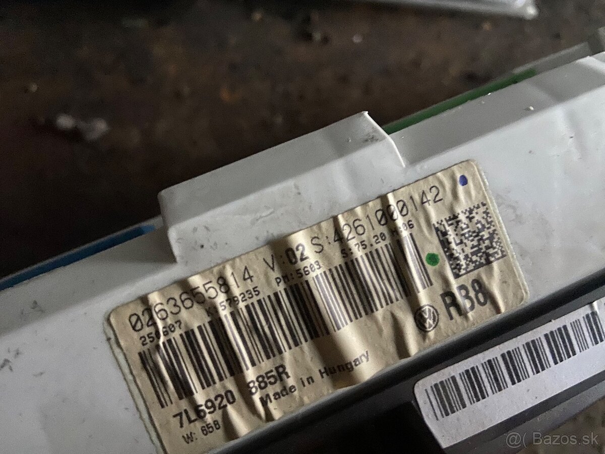 Rozpredam Touareg 3,0 TDi 165kw facelift - 6