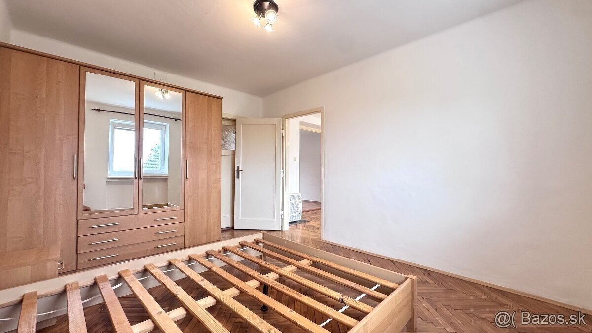 Na predaj 2izbový byt Hlohovec ulica R.Dilonga - 6