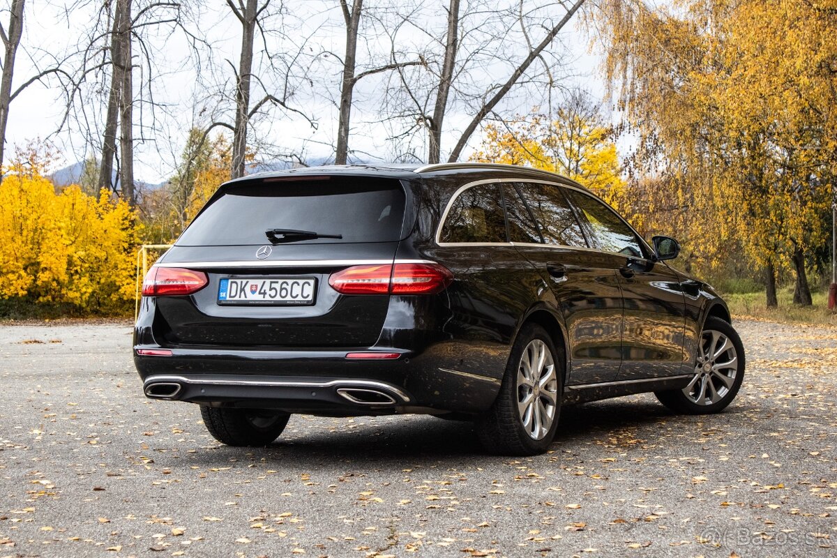 Mercedes-Benz E trieda Kombi 400 4MATIC A/T - 6