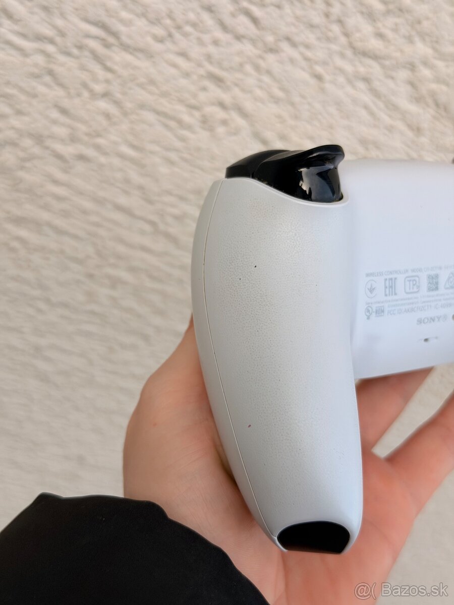 Ovládač na Playstation 5 - 6