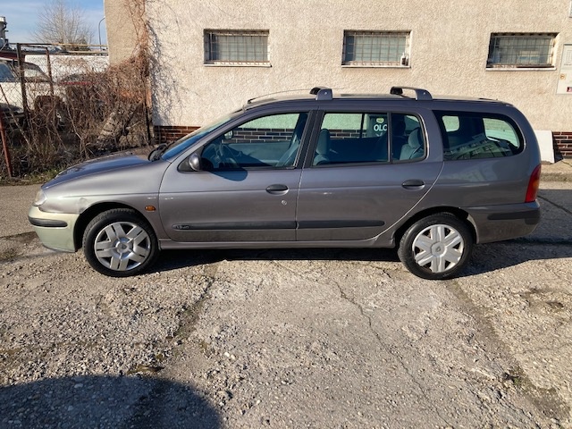 Renault Megane I - 6