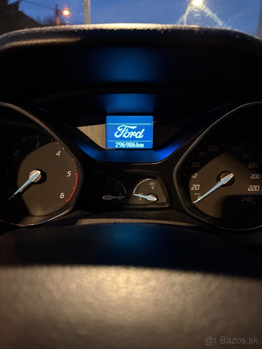 Ford Focus kombi 1.6 diesel - 6