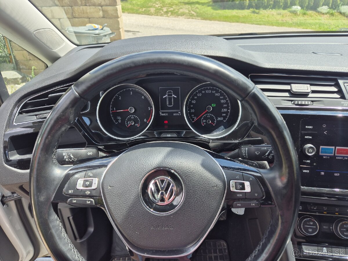 VW Touran - 6