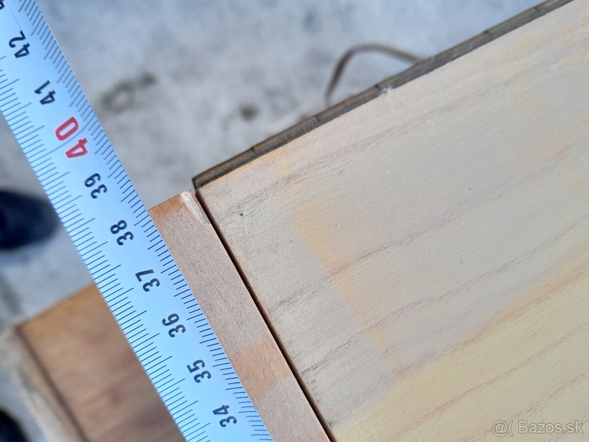 Predám staré rádio Opereta Tesla 1021 A - 6