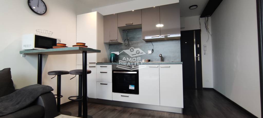 PRENÁJOM ,2 i zariadený byt pre 2 osoby pri rybníkoch, Rohož - 6