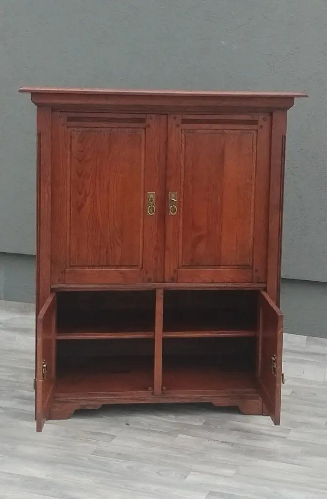 Skriňa Tv masívna. - 6