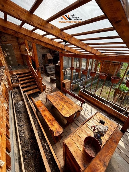 PODNIKATEĽSKÝ OBJEKT - ROŽŇAVSKÉ BYSTRÉ - 6