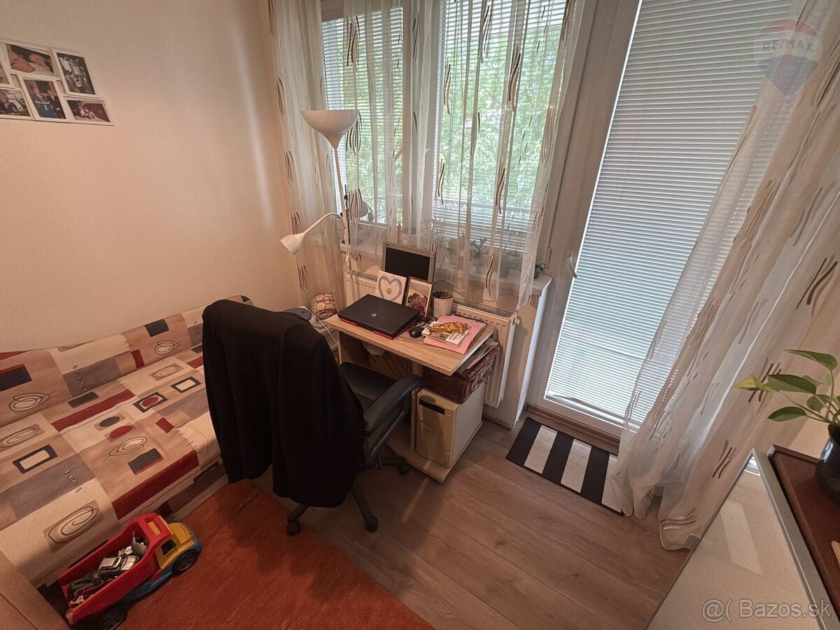 Predaj Priestranný 3-izbový byt s veľkým balkónom v Rajke - 6