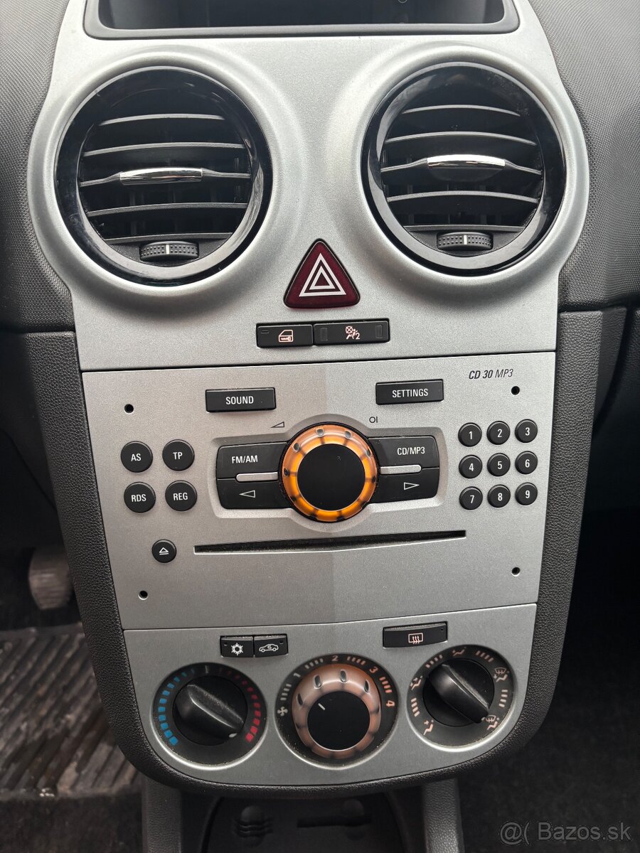 Predam Opel Corsa - 6