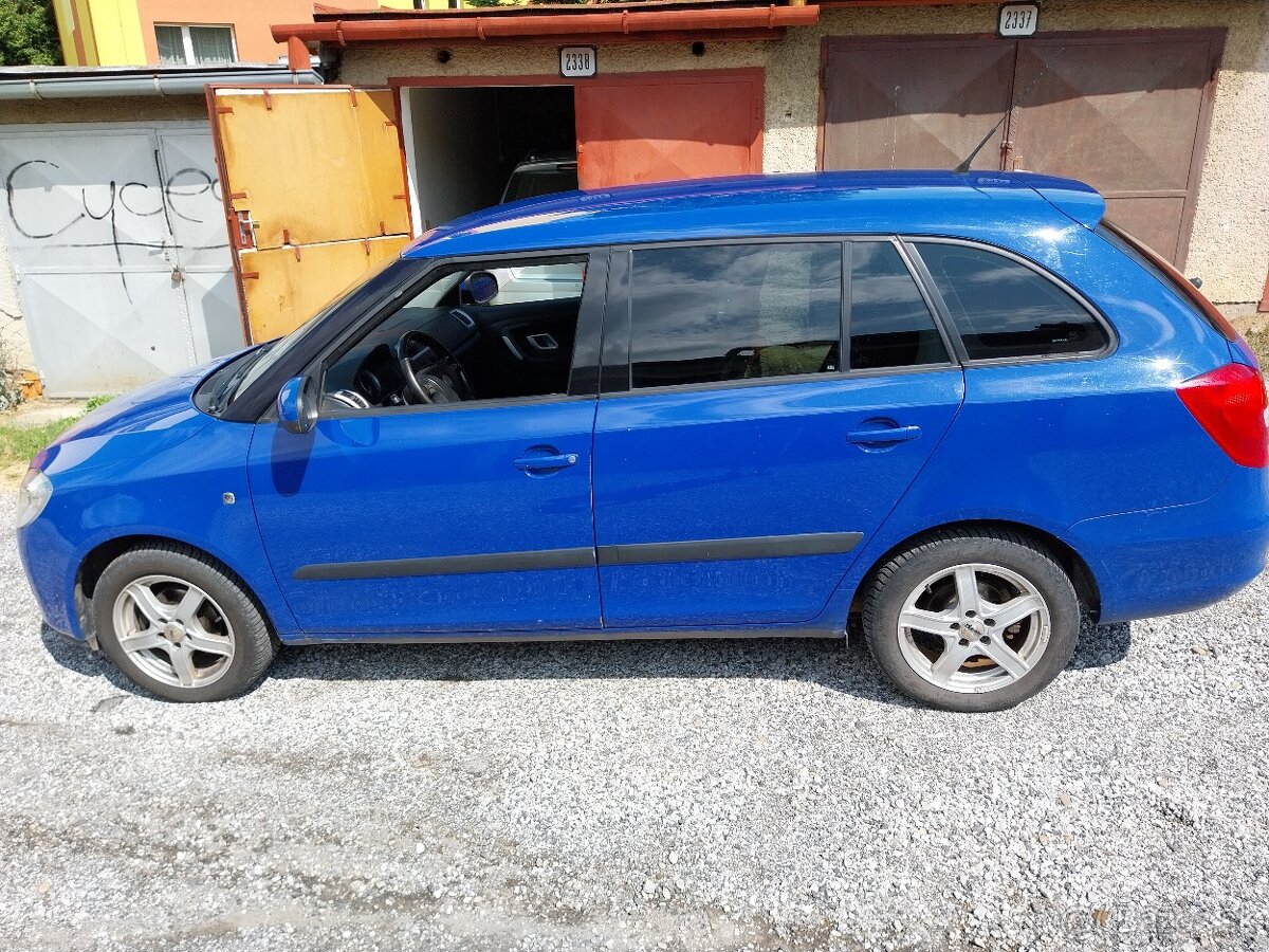 Škoda Fabia 2 Combi 1.6 16v 77KW benzín - 6