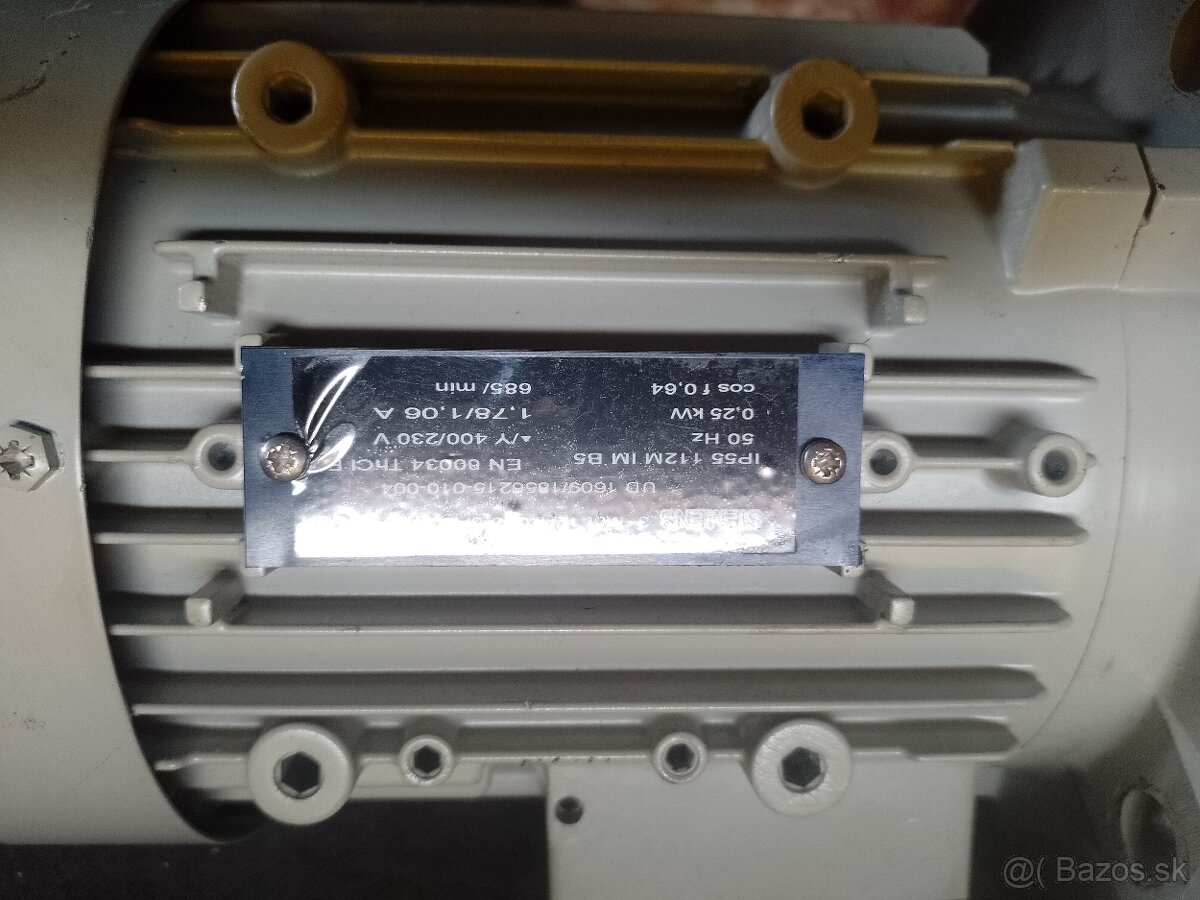 Predam elektromotor Siemens. - 6