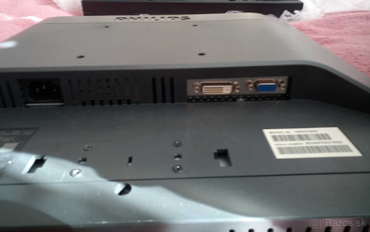 3 Monitory 20+20+19 palcov - 6