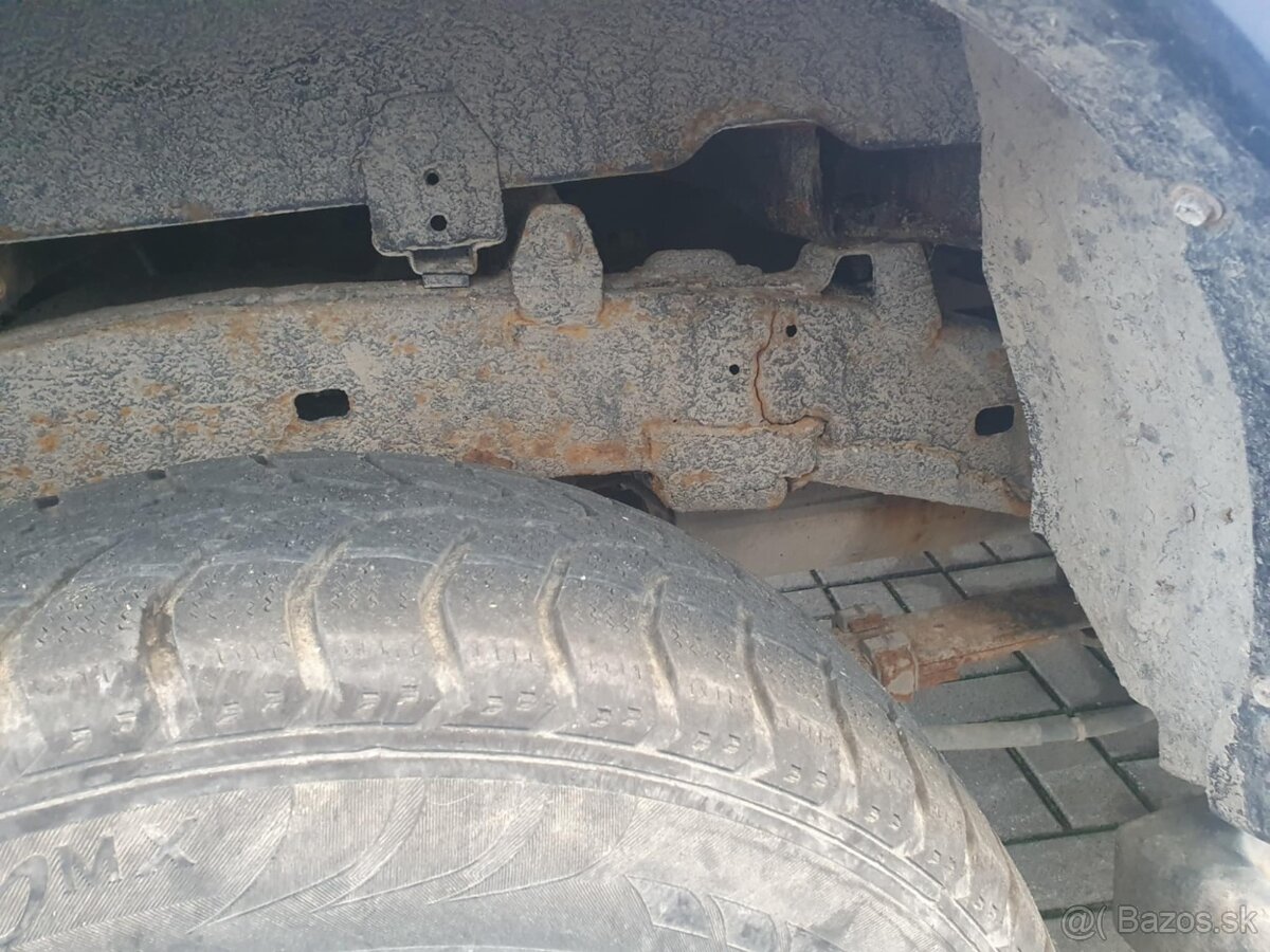 Predám Toyotu Hilux - 6