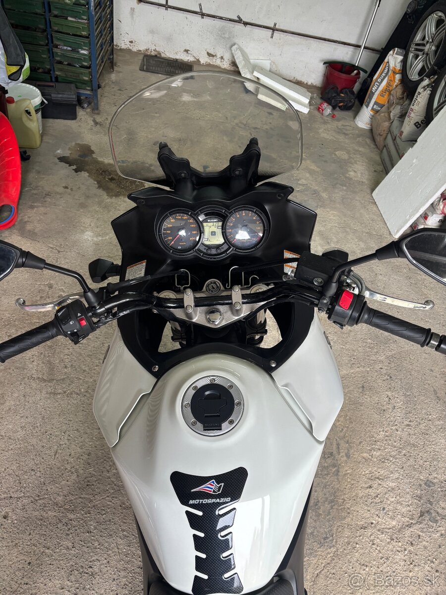 Suzuki v strom 650 dl r.v 2011 - 6