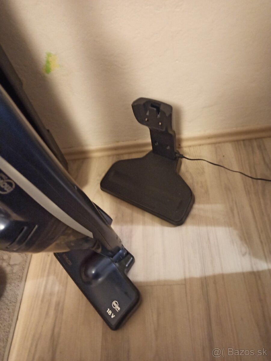 Tyčový vysávač bezdrôtový - 6