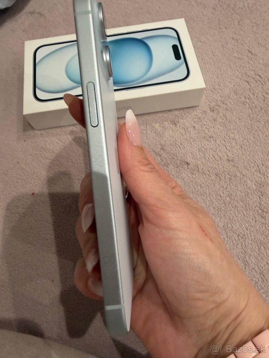 iPhone 15 128GB Blue - 6