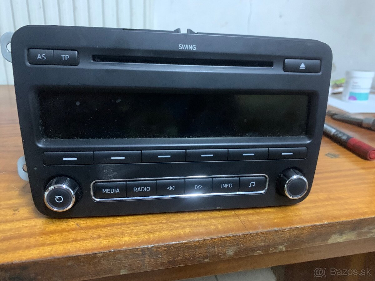 Predám autorádia originál vw škoda aj s kódom - 6