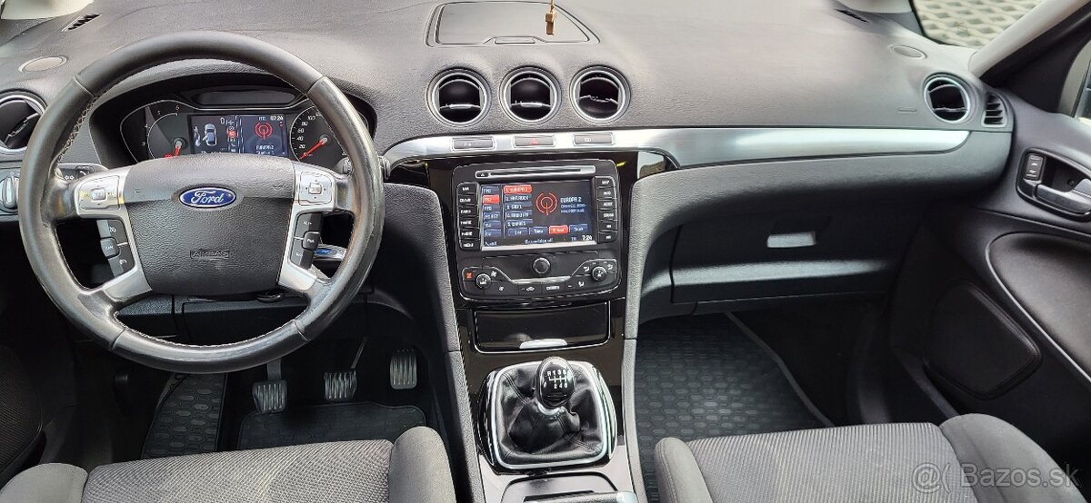 Ford S-Max - 6