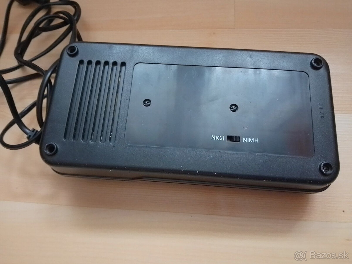 Nabíjačka batérií s funkciou vybíjania - 6