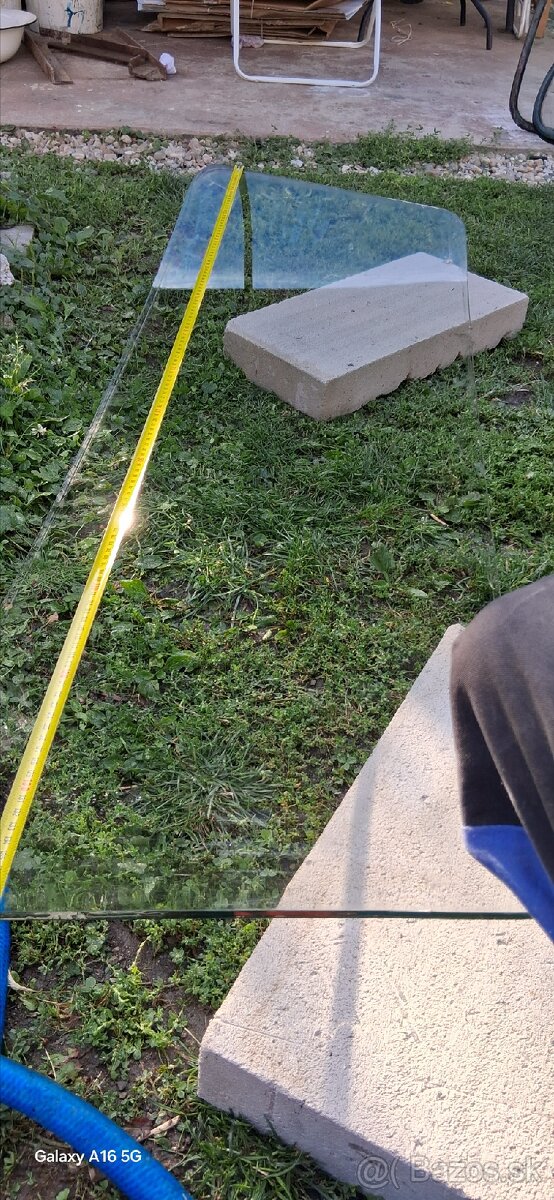 Čelné a bočné skla - 6