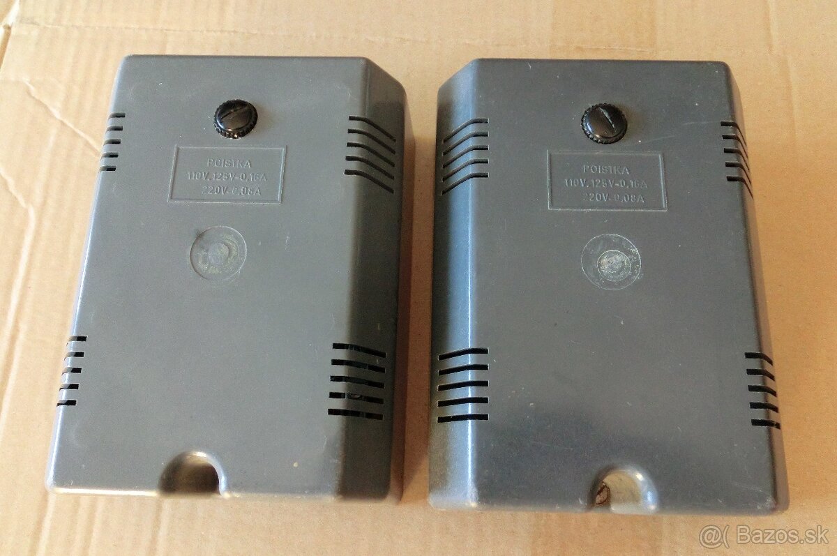 Adaptéry a zdroje . - 6