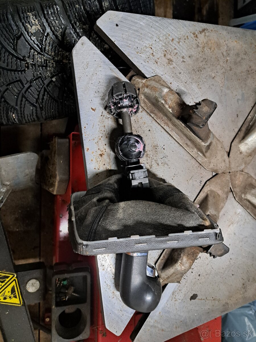 Opel astra h r.v 2005 - 6