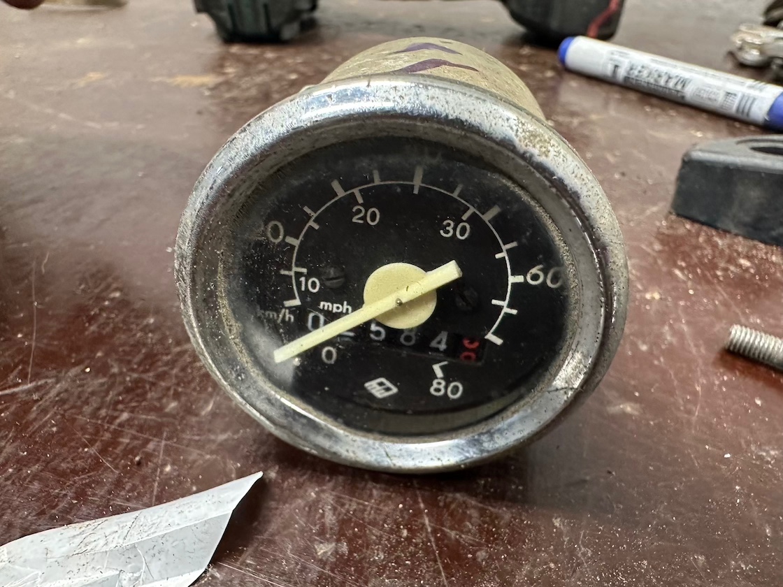 Predám funkčný tachometer JAWA 555 a babetta 207/210 - 6
