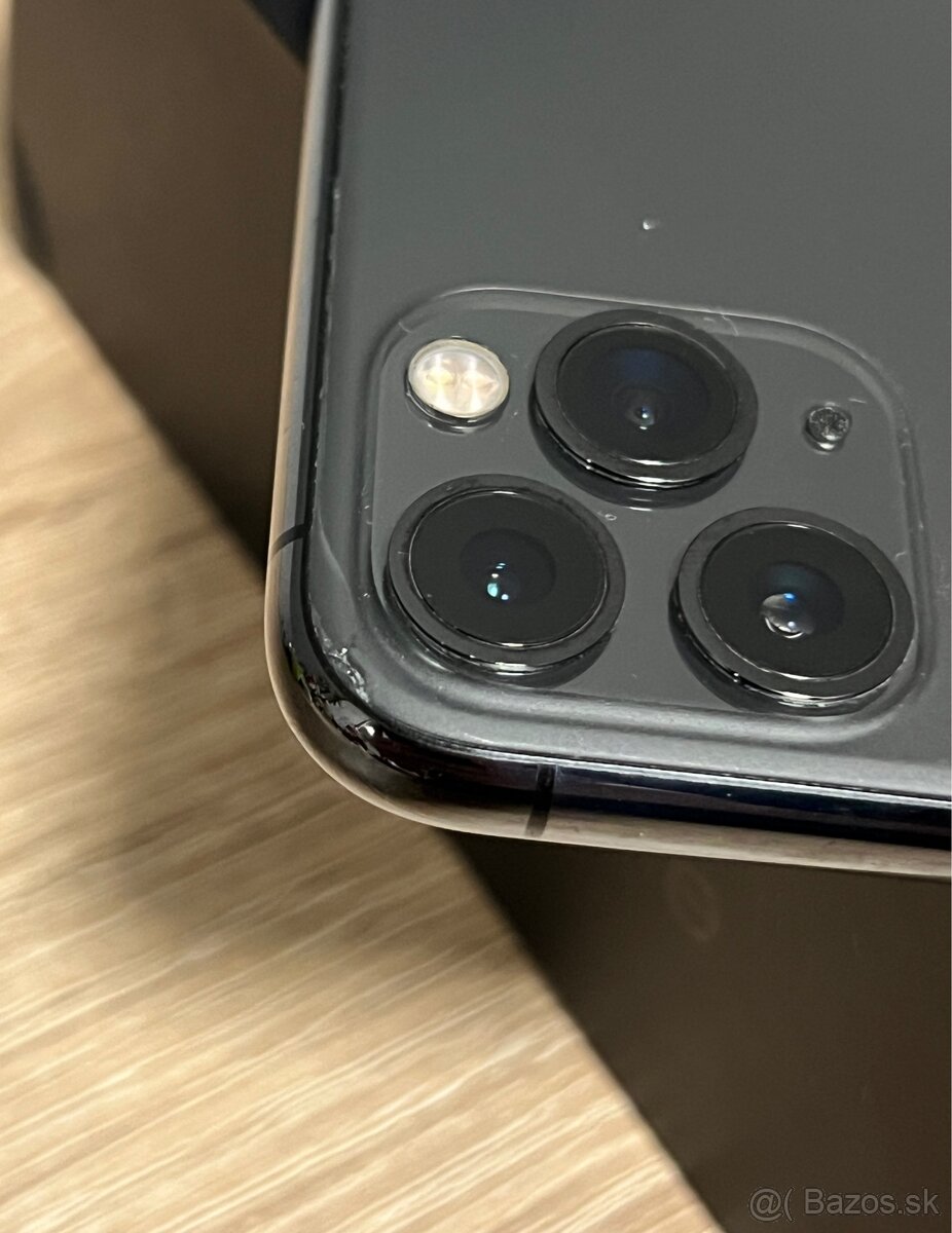 iPhone 11 Pro 100% 🔋 - 6