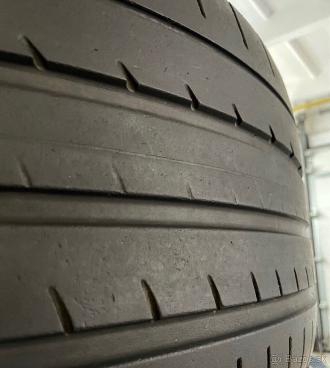 Yokohama 285/40 R21 letné - 6