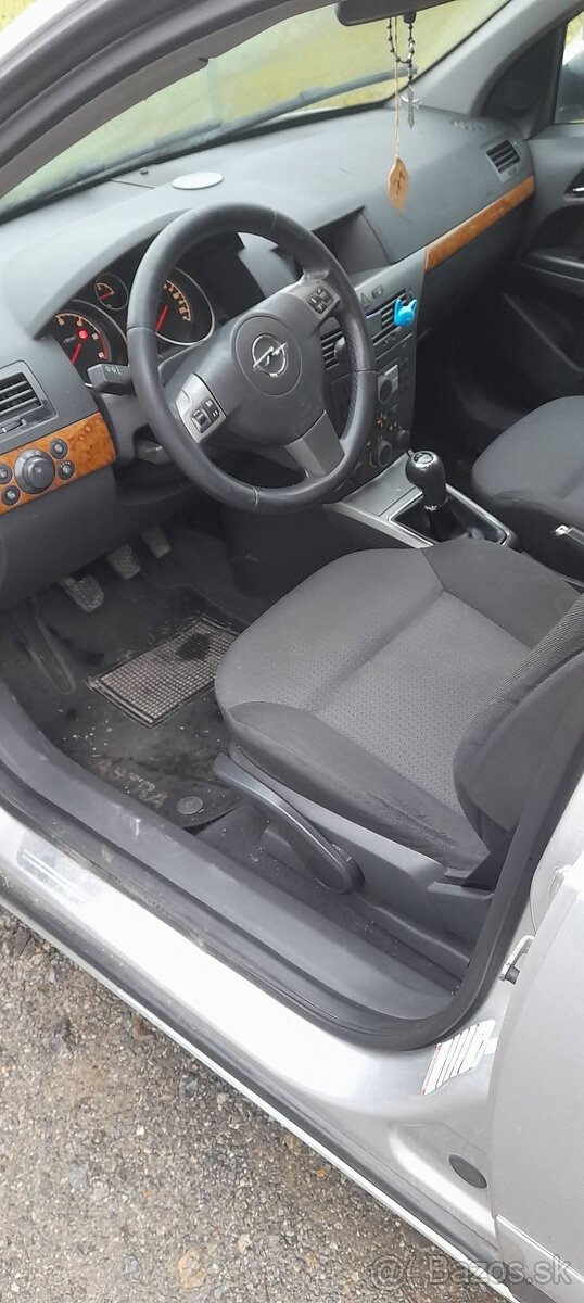Opel astra h kombi - 6