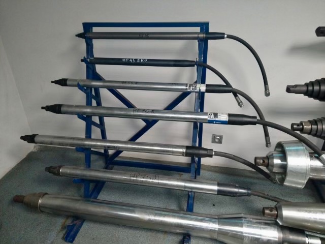 Predám Ingersoll rand a pretláčacie rakety - 6