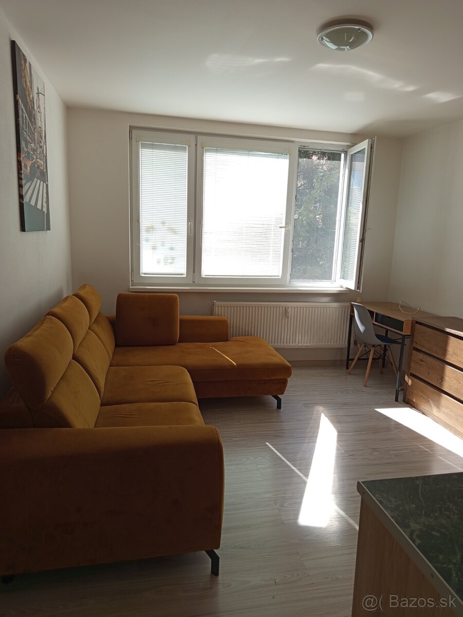 Prenájom garsónka v Handlovej - 6