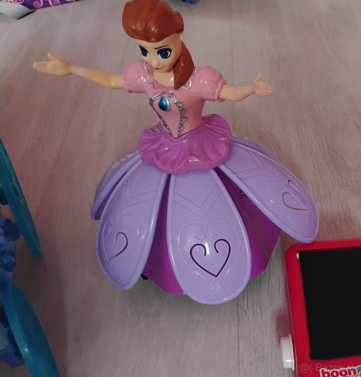 Rôzne hračky pre dievča - balík - 6