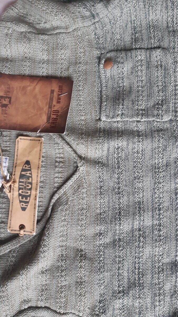 Zaujímavý pánsky sveter KHUJO - M - 6