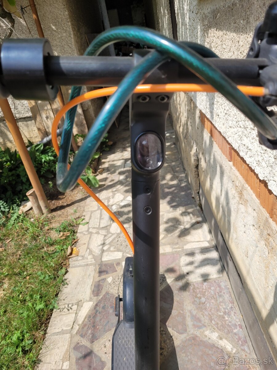 Elektrická kolobežka Ninebot - 6