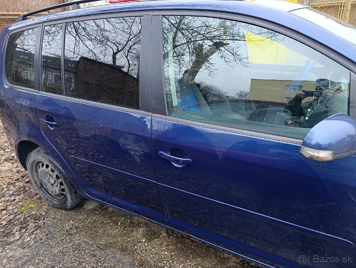 Predám VW Touran 1.9tdi - 6