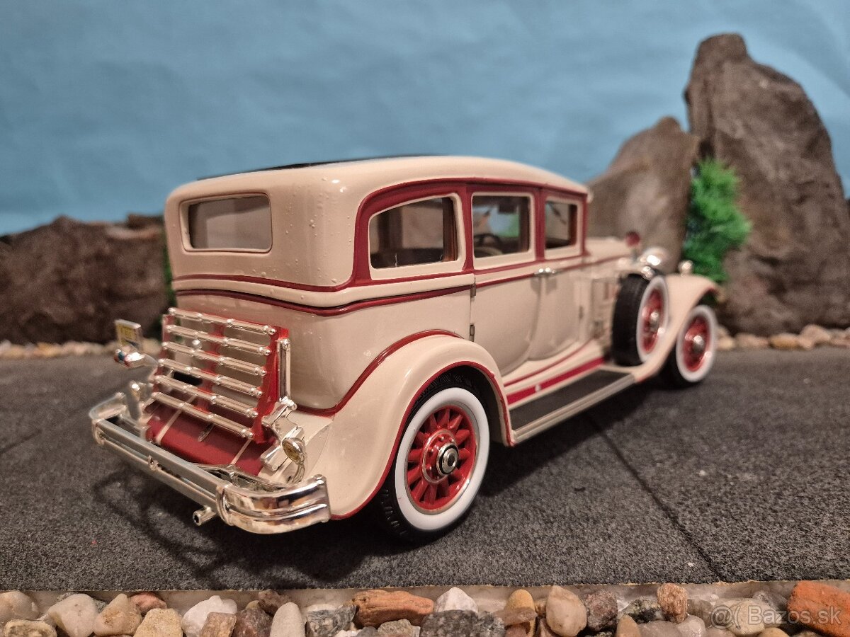 Prodám model 1:18 Peerless 1931 - 6