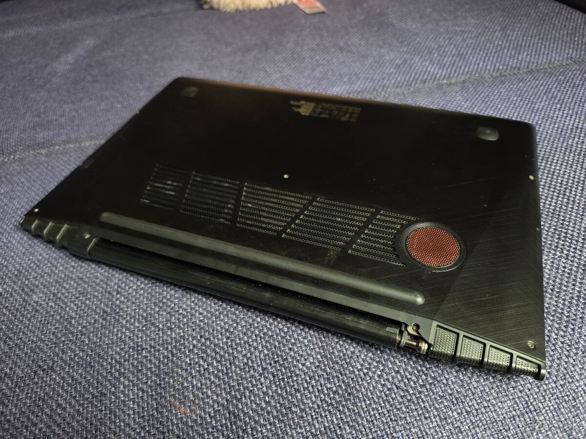 Predám notebook Lenovo Y50-70 - 6