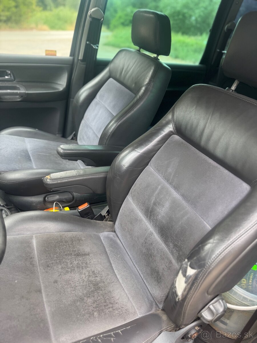 Predám sharan 4 motion 1.9TDI 85kw - 6