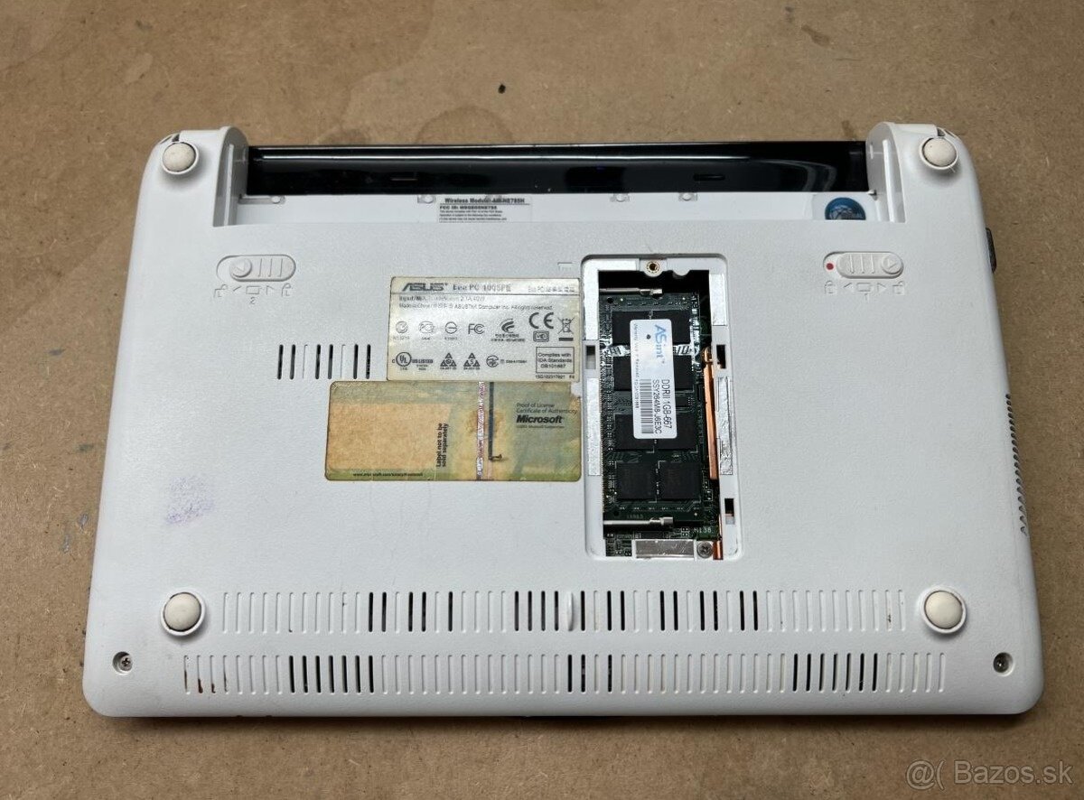 Predám funkčnú matičnú dosku do notebooku Asus 1005PE - 6