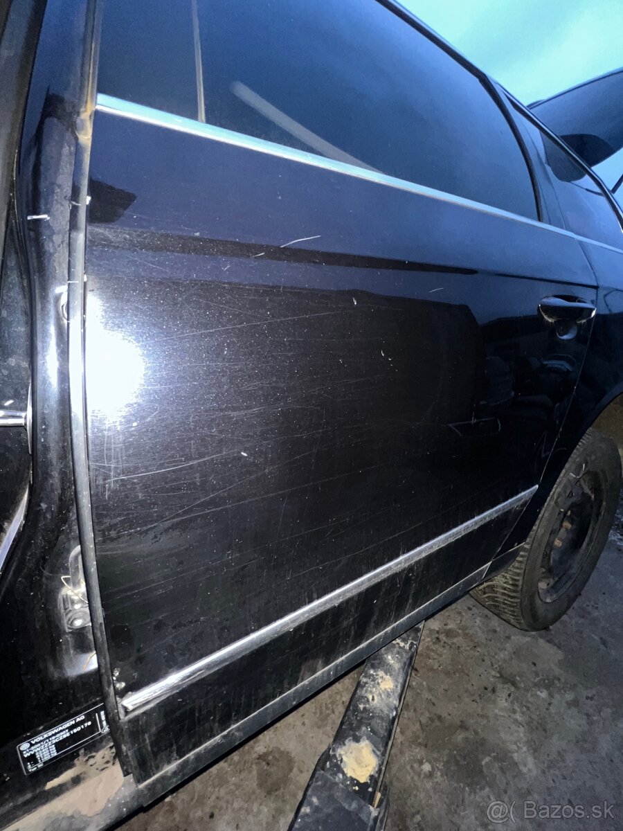 Zadne dvere Passat b6 combi čierna - 6