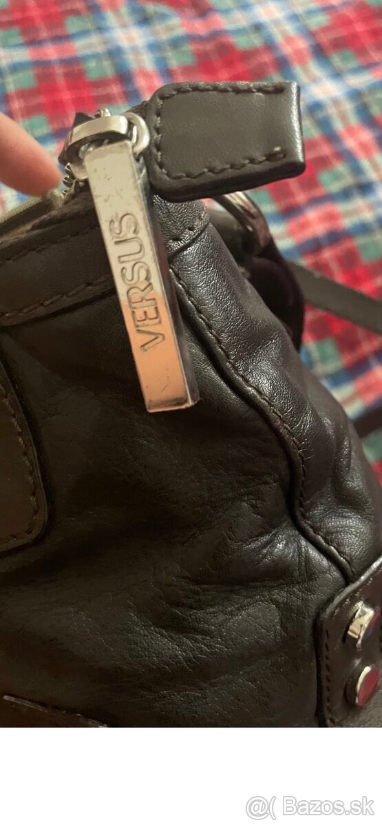 Versace Versus kožená kabelka - 6